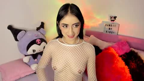 Snapshot of gabyye_capprins chatting on 02/21/25, 12:27 gabyye capprins online show from 02/21/25, 12:27