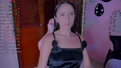 Snapshot of gabyye_capprins chatting on 09/19/25, 09:15 gabyye capprins online show from 09/19/25, 09:15