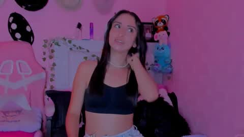 Snapshot of gabyye_capprins chatting on 09/28/25, 12:27 gabyye capprins online show from 09/28/25, 12:27