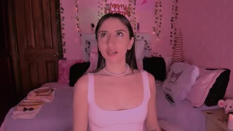 Snapshot of gabyye_capprins chatting on 11/13/25, 12:31 gabyye capprins online show from 11/13/25, 12:31