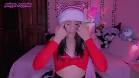 Snapshot of gabyye_capprins chatting on 12/14/25, 12:05 gabyye capprins online show from 12/14/25, 12:05