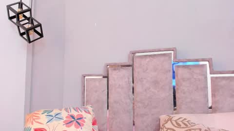 gabyyjones online show from 02/16/25, 11:38