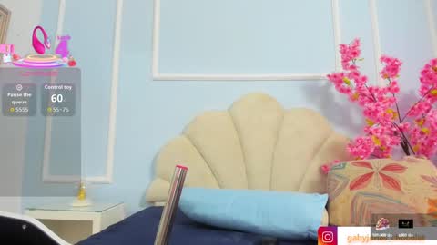 gabyyjones online show from 09/11/25, 09:09