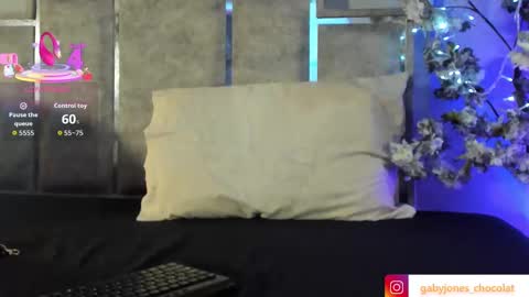 gabyyjones online show from 09/20/25, 01:01