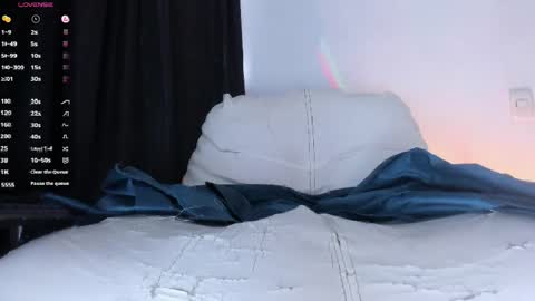 Gadiel online show from 04/17/26, 01:03