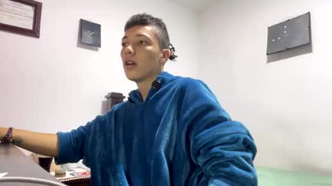 gadiel_sex online show from 05/13/26, 04:15