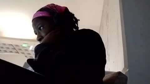 Snapshot of gaeabby chatting on 11/13/25, 12:53 Gaeabby online show from 11/13/25, 12:53