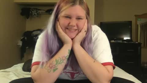 Snapshot of gaebaetae chatting on 12/05/24, 04:55 Eryn online show from 12/05/24, 04:55