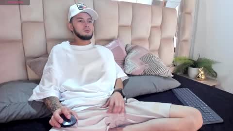 Gael  Coral some hot latinos online show from 11/03/25, 04:03