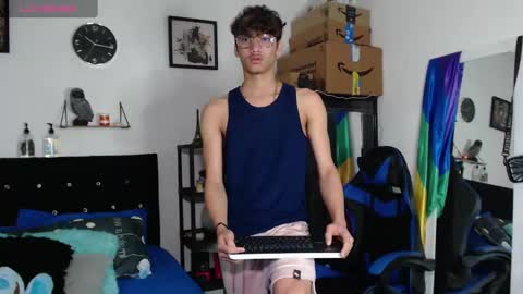 gael_jones online show from 09/10/25, 07:41