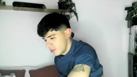 Snapshot of gaelgarcia07 chatting on 02/14/26, 08:33 Gael Garca online show from 02/14/26, 08:33