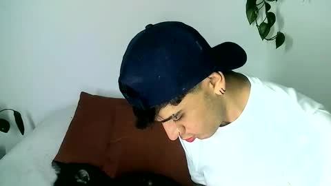 Snapshot of gaelgarcia07 chatting on 02/17/26, 03:58 Gael Garca online show from 02/17/26, 03:58