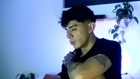 Snapshot of gaelgarcia07 chatting on 02/24/26, 05:38 Gael Garca online show from 02/24/26, 05:38