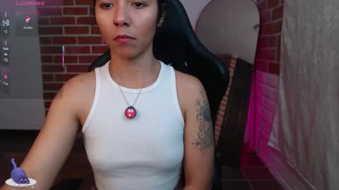 Snapshot of gaia_333 chatting on 12/04/25, 08:50 Lenna 3 online show from 12/04/25, 08:50