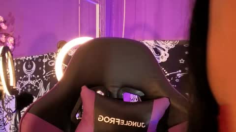 Gaia online show from 04/22/26, 11:34