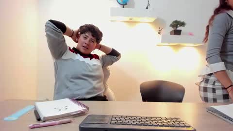 gaia_n_nix online show from 02/17/26, 08:15