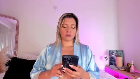 Snapshot of gaia_stonne chatting on 10/08/25, 10:02 gaia_stonne online show from 10/08/25, 10:02