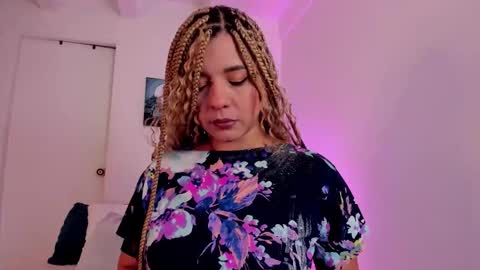 Snapshot of gaia_stonne chatting on 10/30/25, 10:49 gaia_stonne online show from 10/30/25, 10:49