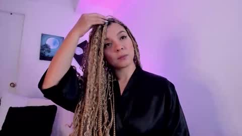 Snapshot of gaia_stonne chatting on 11/01/25, 11:23 gaia_stonne online show from 11/01/25, 11:23