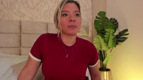 gaia_stonne online show from 04/15/26, 08:53