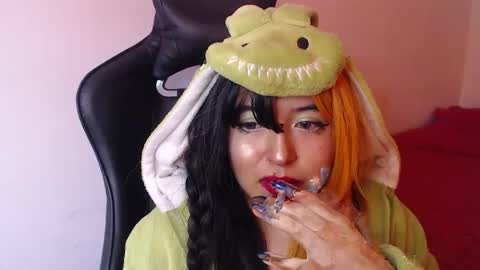 Kate 3 online show from 10/17/25, 08:55