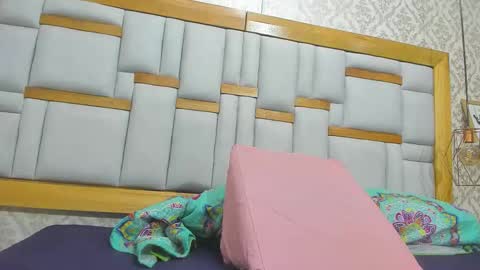 galaanderson online show from 10/16/25, 12:06