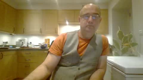 Snapshot of galacx chatting on 12/21/24, 06:12 galacx online show from 12/21/24, 06:12