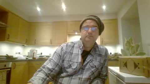 Snapshot of galacx chatting on 01/21/25, 04:48 galacx online show from 01/21/25, 04:48