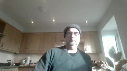 Snapshot of galacx chatting on 01/24/25, 12:31 galacx online show from 01/24/25, 12:31