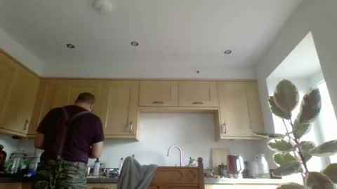 Snapshot of galacx chatting on 09/25/25, 11:58 galacx online show from 09/25/25, 11:58