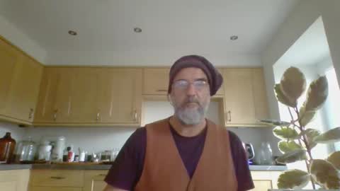 Snapshot of galacx chatting on 10/01/25, 10:43 galacx online show from 10/01/25, 10:43