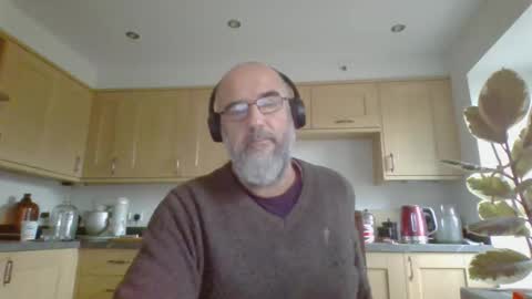 Snapshot of galacx chatting on 10/19/25, 12:50 galacx online show from 10/19/25, 12:50