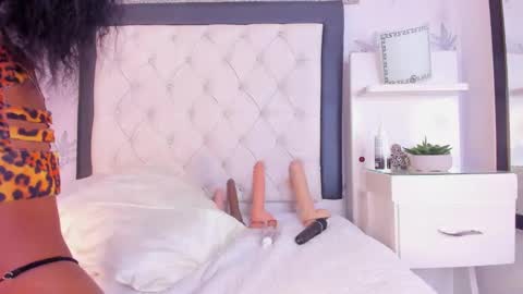  Gale  online show from 01/15/25, 06:08