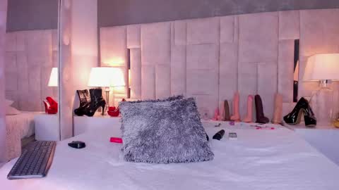  Gale  online show from 02/23/25, 06:07