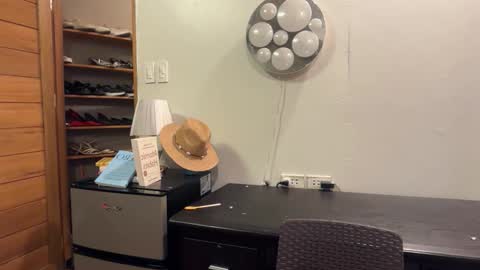 Snapshot of galileii chatting on 02/23/26, 11:51 galileii online show from 02/23/26, 11:51