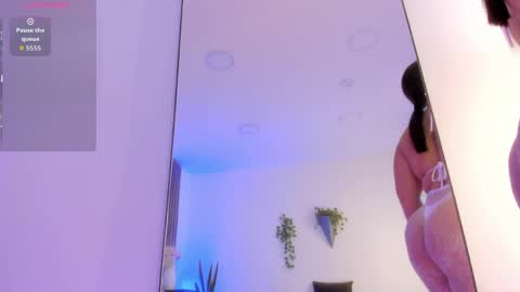 Snapshot of gallilea_marquez_ chatting on 04/27/26, 11:08 Galilea online show from 04/27/26, 11:08