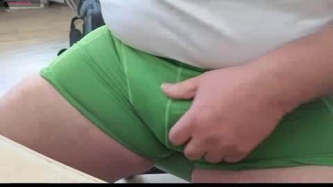 Stutzen online show from 04/22/26, 01:45