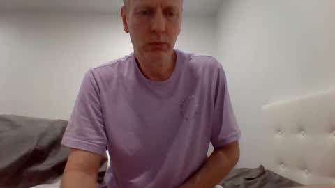 Snapshot of gamerboy200 chatting on 01/19/25, 07:15 gamerboy200 online show from 01/19/25, 07:15