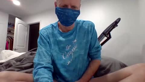 Snapshot of gamerboy200 chatting on 02/17/25, 08:30 gamerboy200 online show from 02/17/25, 08:30