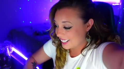 Jenna  - be back MONDAY night.  online show from 12/18/25, 11:27