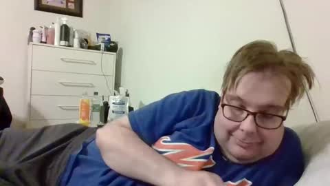 Snapshot of garyg930 chatting on 12/30/24, 10:55 Gary online show from 12/30/24, 10:55
