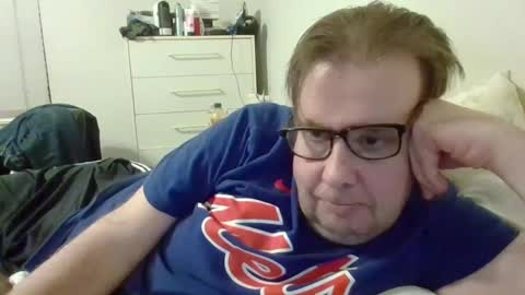 Snapshot of garyg930 chatting on 09/19/25, 02:24 Gary online show from 09/19/25, 02:24