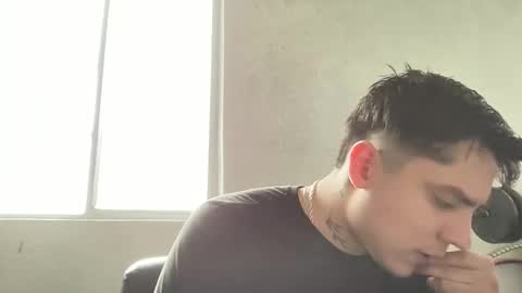 garypinepineapple online show from 04/22/26, 06:53