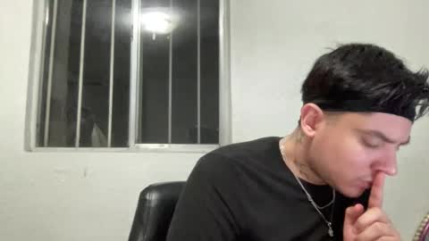 garypinepineapple online show from 04/23/26, 07:09