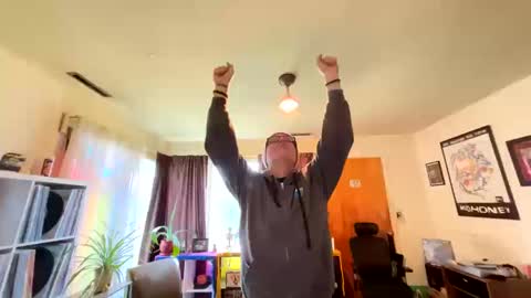 marvin pumpt online show from 10/12/25, 04:06