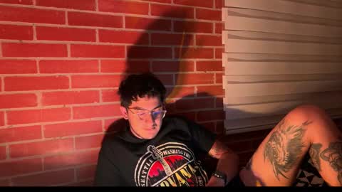 Snapshot of garyy333 chatting on 09/23/25, 05:10 Gary online show from 09/23/25, 05:10