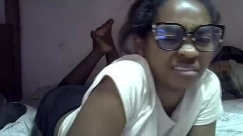 Snapshot of gasielah chatting on 02/27/25, 04:32 gasielah online show from 02/27/25, 04:32