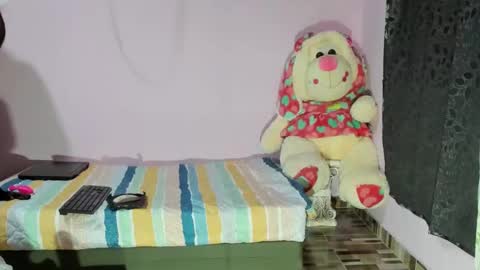 Snapshot of gaticahot001 chatting on 01/16/25, 11:04 Diana online show from 01/16/25, 11:04