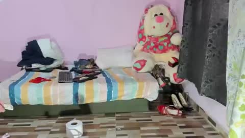 Snapshot of gaticahot001 chatting on 01/19/25, 06:53 Diana online show from 01/19/25, 06:53