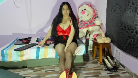 Snapshot of gaticahot001 chatting on 03/05/25, 09:49 Diana online show from 03/05/25, 09:49